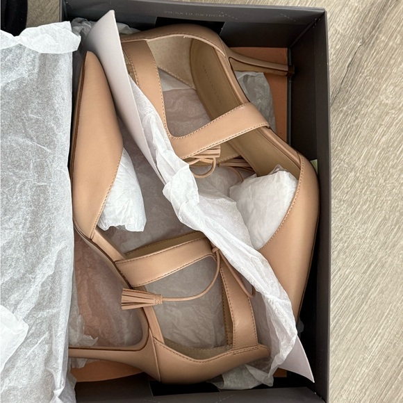 Ann Taylor Blush Pink Lace-Up Heels - Picture 6 of 7